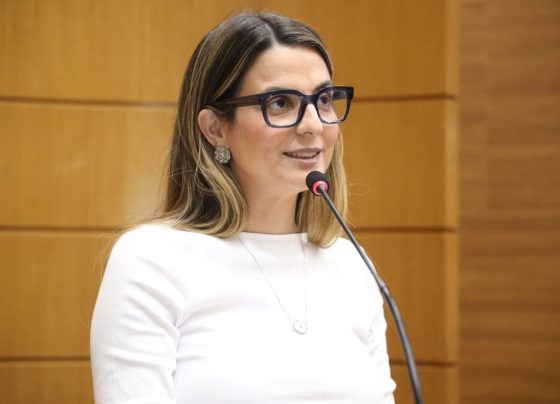 Lidiane Lucena destaca implante de esôfago em paciente do Huse