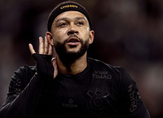 Memphis Depay fica? Corinthians se manifesta após falta a treino e reunião nos bastidores