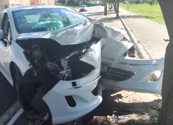 Motorista morre após atropelar pedestre e bater em árvore próximo a Melício Machado, em Aracaju – FaxAju