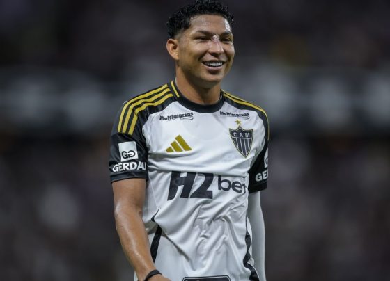 Rony entra na Justiça para rescindir contrato com Atlético-MG