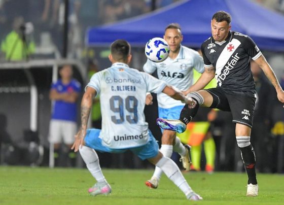 Vasco e Grêmio fazem jogo agitado e ficam no empate pelo Brasileirão