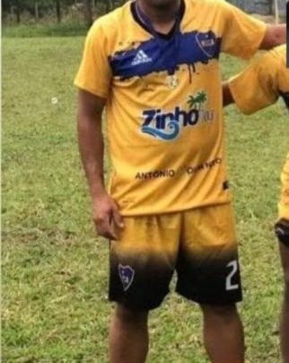 Acidente entre carro e moto deixa um morto e um ferido em Aracaju