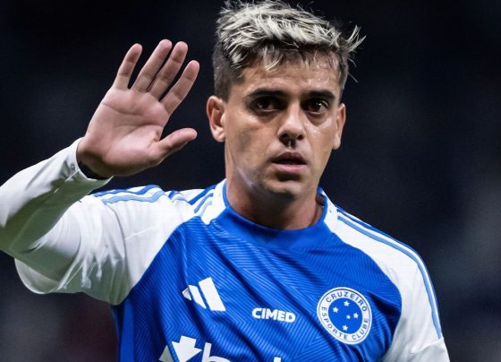 Fagner tem fratura diagnosticada e vira desfalque no Cruzeiro