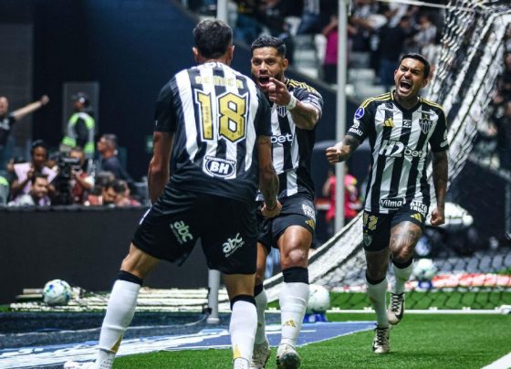 Hulk exalta passe de peito de Reinier em vitória do Atlético-MG