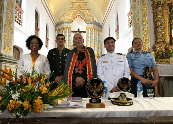 Mestres literários compartilham vivências no III Simpósio Nacional de Confrarias e Academias, em São Cristóvão