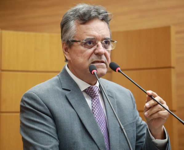 Luciano Pimentel celebra inauguração de fábrica de calçados e destaca geração de empregos em Sergipe