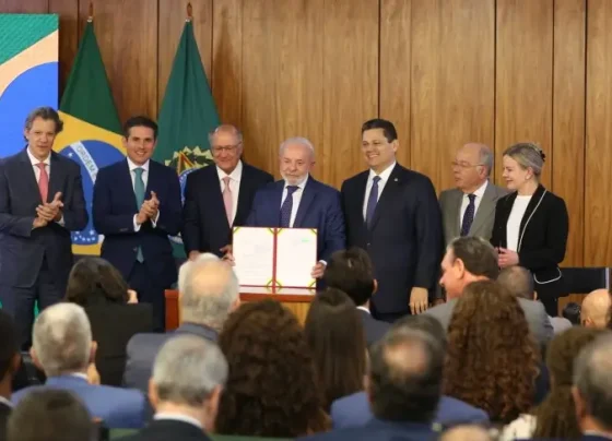 Lula destaca parceria com Sebrae para apoiar pequenos negócios e reduzir impacto da taxação norte-americana | ASN Nacional