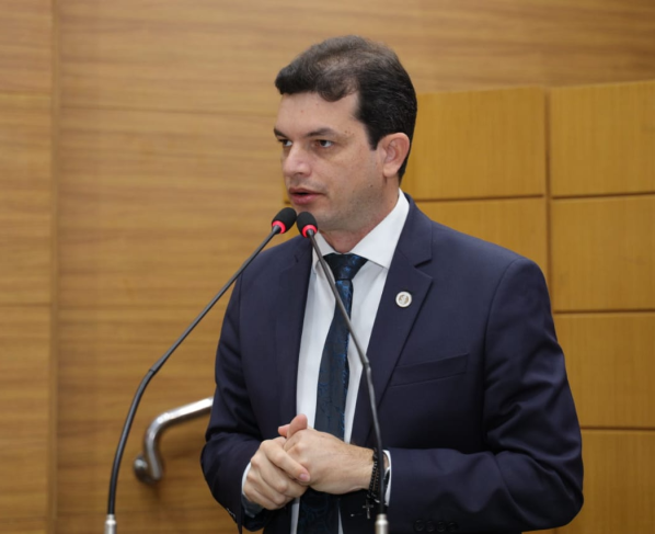 Paulo Júnior cobra votação de PL e agilidade nas obras da ´Casa da Mulher´