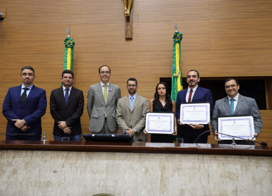 Peritos Criminais são homenageados em Sessão Especial na Alese