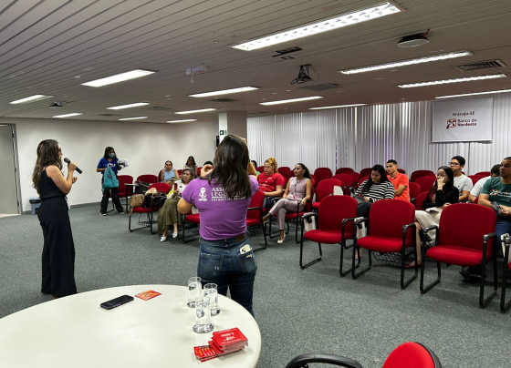 Promualese realiza palestra em alusão ao ´Agosto Lilás´