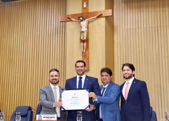 Samir Xaud, presidente da CBF, recebe título de Cidadão Aracajuano em solenidade na Câmara Municipal