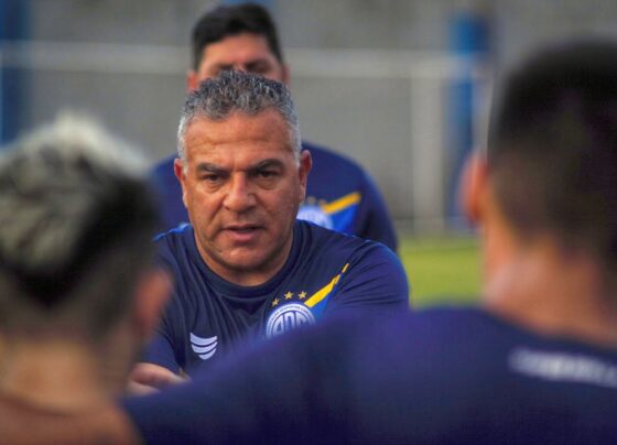 Confiança renova contrato com o técnico Luizinho Vieira – Futebol Sergipano