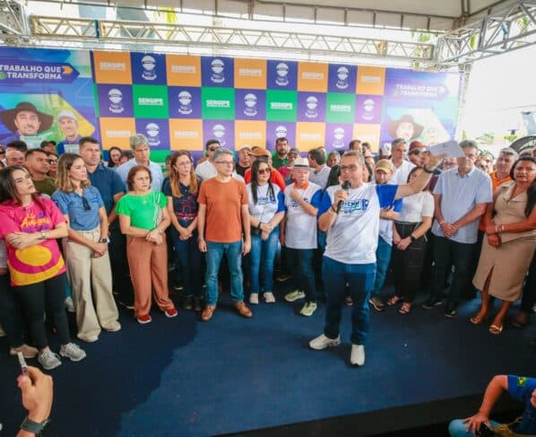 Deputados participaram do lançamento do Programa ‘CNH Caminhoneiro’, em Itabaiana