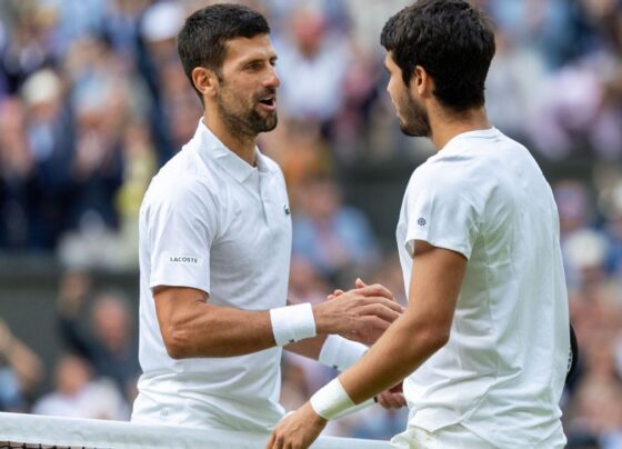 Djokovic vai à 53ª semi em Grand Slams e ‘avisa’ Alcaraz