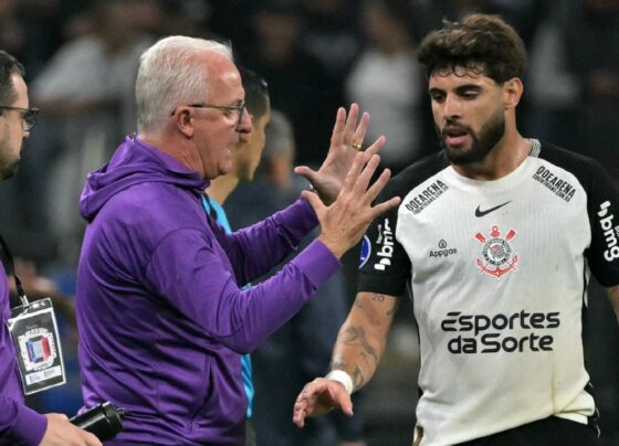 Dorival diz que Yuri Alberto ‘com certeza não treinou cavadinha’ e lembra erro de Memphis no passado: ‘Deveria ser lição para nós’