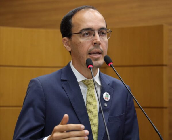 Georgeo Passos critica número de vagas do concurso do magistério