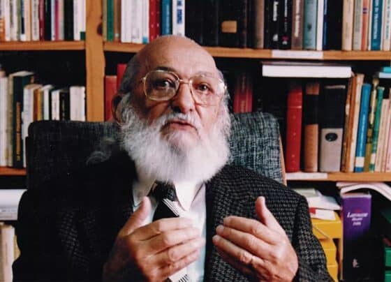 Lei aprovada na Alese homenageia Paulo Freire