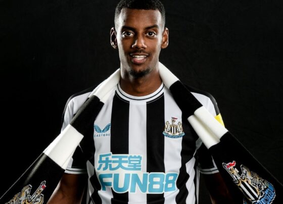 Liverpool quebra recorde na Inglaterra e contrata Alexander Isak por quase R$ 1 bilhão
