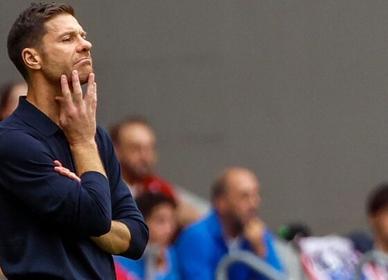Luxemburgo conseguiu, Xabi Alonso não: a marca que Real Madrid desperdiçou ao perder dérbi para o Atlético
