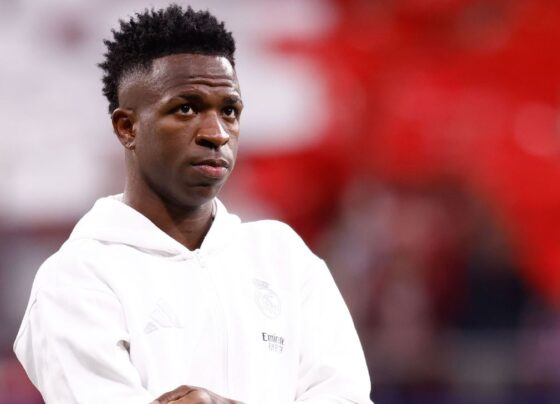 Situação de Vinicius Jr. gera ‘incômodo’ e dúvida sobre confiança de Xabi no Real