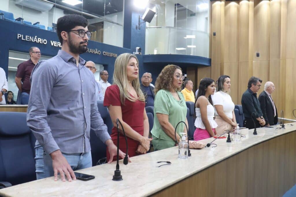 Da esqueda para direita: filho Raí, esposa Vanessa Assis,