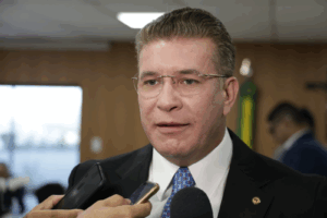 Alese concede Medalha da Ordem do Mérito Parlamentar ao Dr. Wagner Bravo