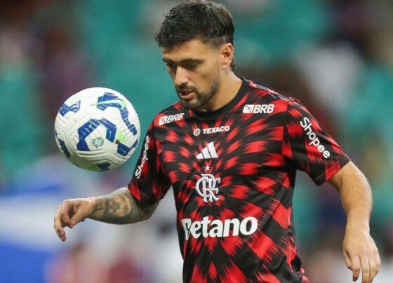 Arrascaeta rebate críticas ao momento do Flamengo no ano: ‘Sempre tentam criar crise de fora para dentro’