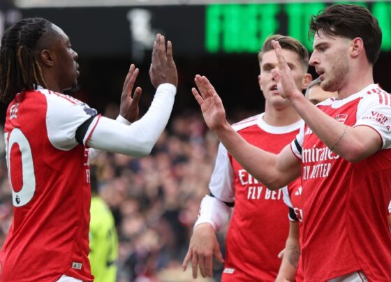 Arsenal vence West Ham com ‘lei do ex’, vira líder e afunda time de Paquetá na Premir League