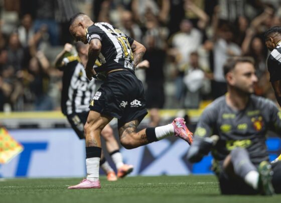Atlético-MG vence Sport em jogo atrasado, afasta crise e respira contra o rebaixamento no Brasileirão