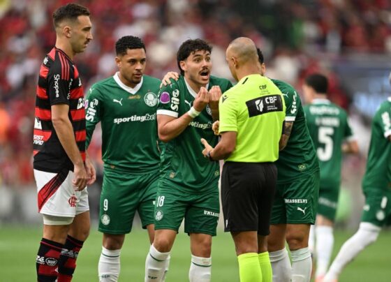 Áudio do VAR de Flamengo x Palmeiras tem ‘lance sem impacto’ de Jorginho e ‘encontrão’ de Pedro em Fuchs