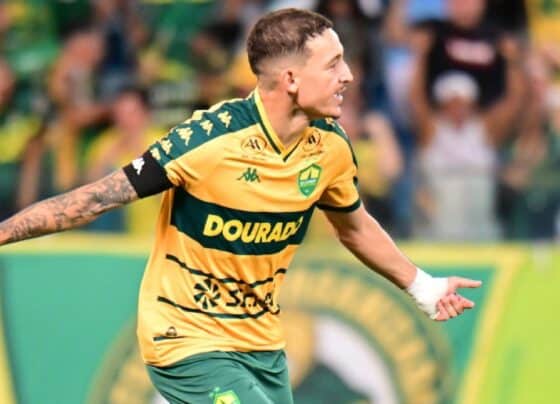 Cuiabá vence, estraga aniversário do Coritiba e encosta no G-4 da Série B do Brasileirão
