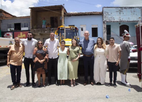 Durante comemoração dos 103 anos de Carmópolis, Yandra entrega maquinários para o município – RO Acontece