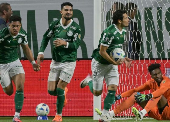 Em noite mágica, Palmeiras consegue virada histórica sobre a LDU e vai à final da Libertadores de forma épica contra o Flamengo