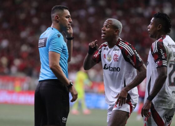 Flamengo decide multar Wallace Yan após expulsão contra o Bahia