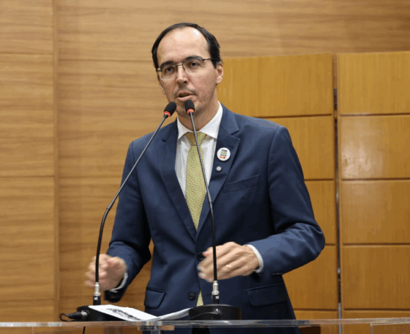 Georgeo Passos cobra esclarecimentos sobre perdas no Banese e destaca pautas do esporte