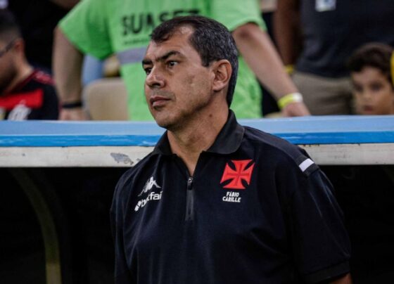 Goiás age rápido e anuncia Carille, ex-Corinthians, Santos e Vasco, horas após demitir Mancini