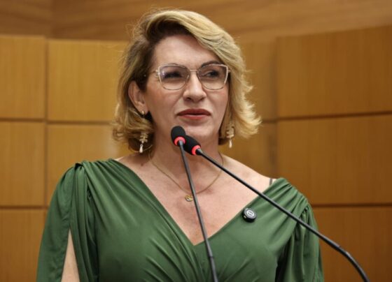 Linda Brasil denuncia contratação sem licitação de R$ 8,15 milhões pela Prefeitura de Aracaju