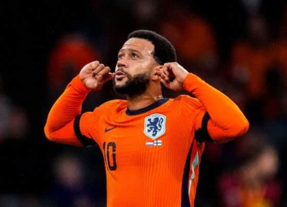 Memphis ‘destrói’ com gol e assistências, Holanda goleia a Finlândia e fica com um pé na Copa do Mundo