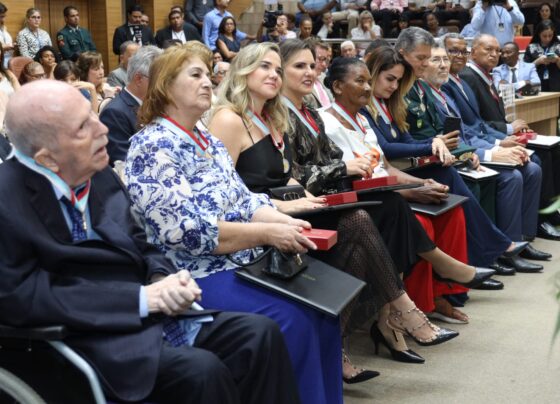 Personalidades são homenageadas com a Medalha de Direitos Humanos “Dom José Vicente Távora”