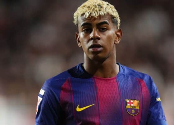Por que Lamine Yamal passou a recusar dar autógrafos aos fãs? Entenda a ‘mudança’ do craque do Barcelona