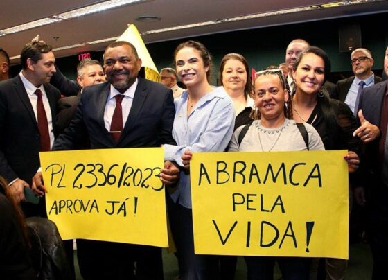 Yandra Moura vota a favor e comemora aprovação de projeto que regulamenta profissão de motorista de ambulância – RO Acontece