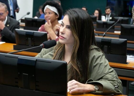 CCJ aprova projeto que reconhece carteira de radialista como documento de identidade – Portal Imprensa 1