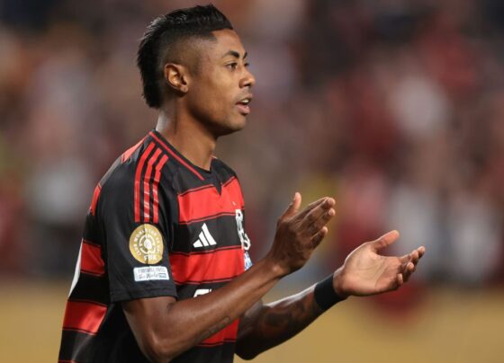 Caso Bruno Henrique: STJD retira gancho de atacante do Flamengo e aplica multa de R$ 100 mil; jogador está liberado para atuar