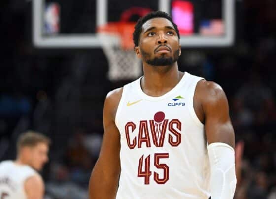 Cavs ‘acordam’ no último período e viram sobre os Grizzlies com show de Mitchell