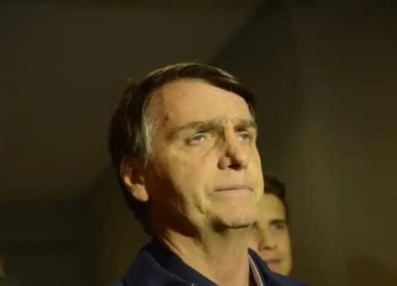 Defesa de Bolsonaro pede prisão domiciliar humanitária ao STF