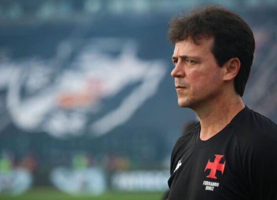Diniz diz que Vasco ‘entregou resultados’ contra Juventude e São Paulo e se irrita com repórter: ‘Não vou pelo like’