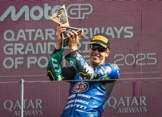 Diogo Moreira é campeão da Moto2 e dá título inédito ao Brasil