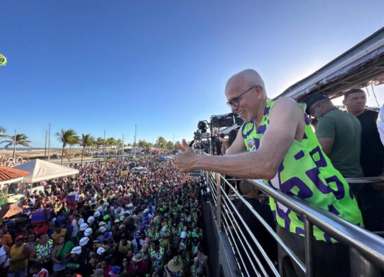 Edvaldo Nogueira acompanha os três dias do Pré-Caju e ressalta importância da festa para Sergipe