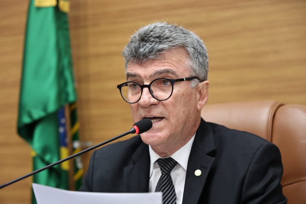 Garibalde Mendonça lê nota da Prefeitura de Arauá sobre transferência de animais