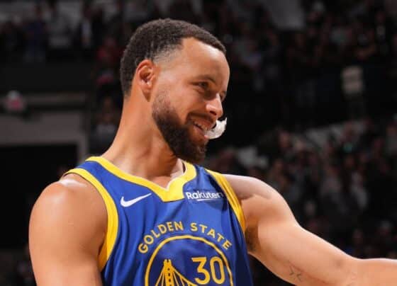 História! Curry iguala marca de Jordan em partidaça contra os Spurs na NBA Cup
